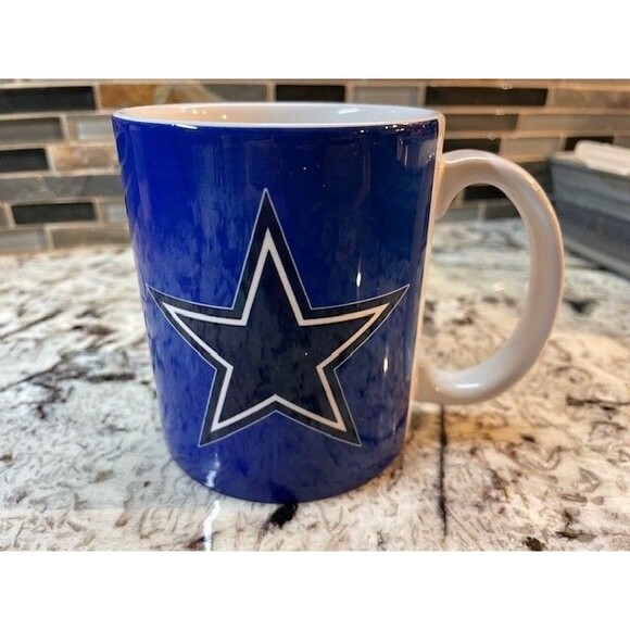 Dallas Cowboys 12 oz Ceramic Coffee Mug Licensed NFL‎ Blue Star Football - Picture 1 of 6